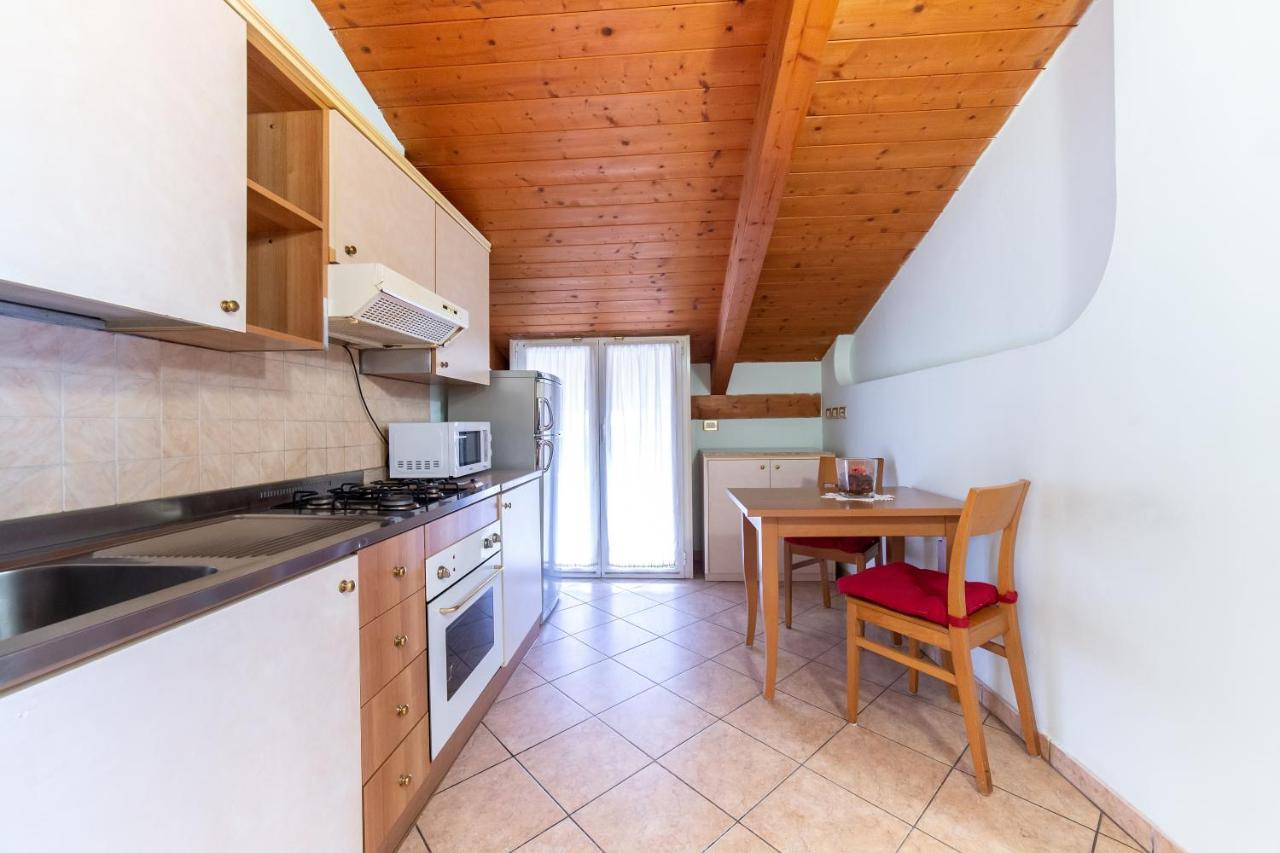 Residenza Melucci Aparthotel Римини Екстериор снимка